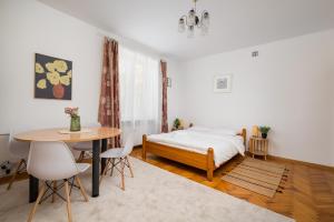 Gruszczyńskiego Classic Apartment by BookingHost