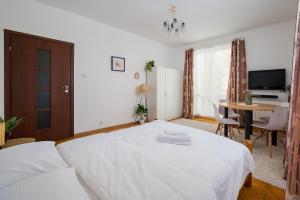 Gruszczyńskiego Classic Apartment by BookingHost