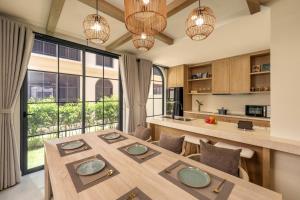 Beelee Stayin Private Pool and Garden Villa