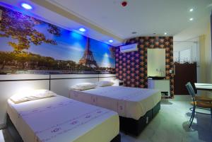 Motel Fest (Adults Only)