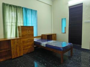Queens Home Girls Hostel