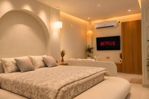 Mist n Meadows with Smart TV and XBOX