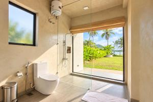 Lakefront Private Pool Villa Full Privacy Nature Escape