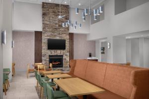 Hampton Inn & Suites Clinton