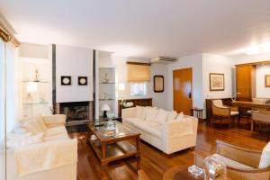 Sophia Penthouse in Glyfada Center 120sqm Terrace