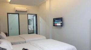 Like Family Hotel