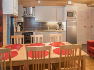Holiday Home Rukan salmenhovi by Interhome
