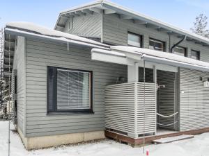 Holiday Home Rukan salmenhovi by Interhome