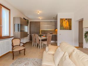 Apartment Al Roccolo by Interhome