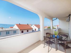 Apartment Nikol-3 by Interhome