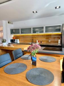 AL-Dom Apartamenty Helsinska 7a