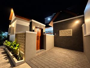 Chandana Modern Tropical Villa 2BR