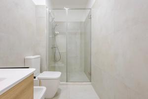 New Bazaar Apartment - Steps from City Center