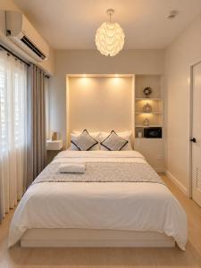 Relax in style: Modern Airbnb and Netflix