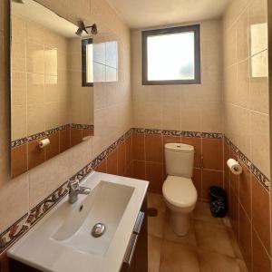 1 Bed Duplex Castle Harbour C119