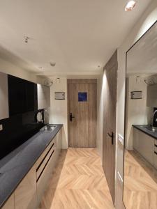 Elan stay near expomart and parichok