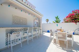 66 ADM Clara - Beautifully Renovated Villa
