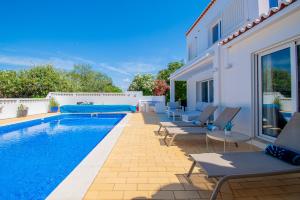 66 ADM Clara - Beautifully Renovated Villa