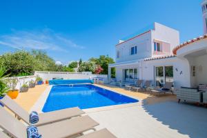 66 ADM Clara - Beautifully Renovated Villa