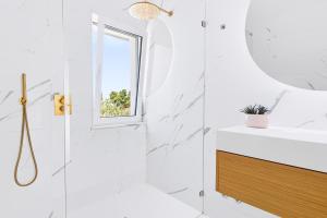 66 ADM Clara - Beautifully Renovated Villa