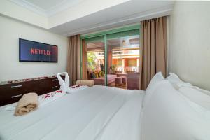Appartement Terrace picine a cote menara mall