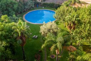 Appartement Terrace picine a cote menara mall