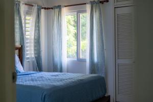 3BR Retreat with Pool, Gym & Private Beach Access in Richmond Estate