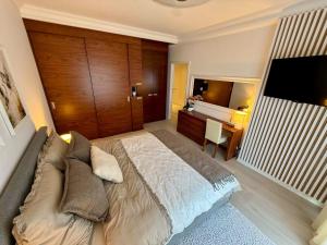 APARTAMENT PORT z ogrodem i widokiem na jezioro