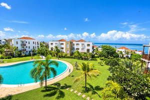 Beachfront 2 Bedroom Apartment North Coast