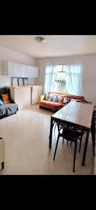 Quarto tranquilo e familiar no leblon - Quiet family room in leblon