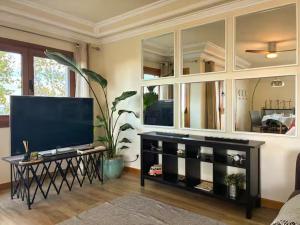 Your Lisbon Home w River View Parking