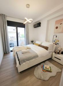 Spacious 2BR 6 Guests near Acropolis & 2 min to Syngrou Fix Metro