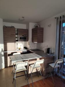 Cozy Belvedere Flat Pool Spa Gondola 300m