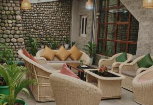 Grey Stone Hotel