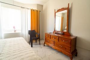 Spacious 3 bedroom 2 bathroom 3 beds Hosts 6 Montego Bay Jamaica