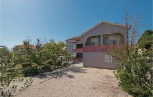 Nice Apartment In Zadar With Wifi