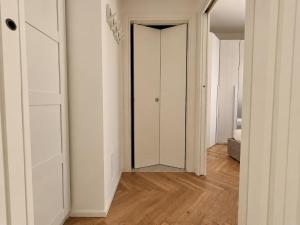 Two-room apartment with a large terrace in the Navigli area