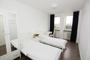 Standard Twin Room with Shared Bathroom room in MAC City Hostel