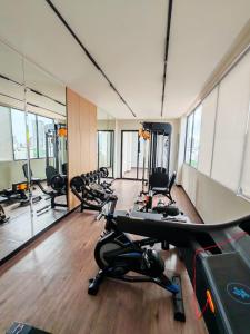 Moderno Oasis con piscina y gym en Equipetrol