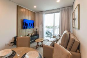 Elegant 1 BR in Home Palace near Shopping del Sol