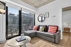 Elegant 01 bedroom with Parking Downtown