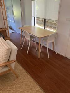 5 Bed Room Beachside Family Home - 50m to Beach