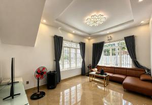 Villa Sân BBQ Rộng Khu Phương Nam