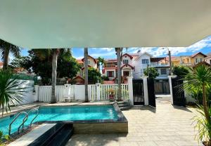 Villa Sân BBQ Rộng Khu Phương Nam