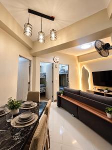 3BR modern family suite near Luneta