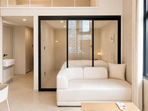 Euljiro Ballad Suite 412