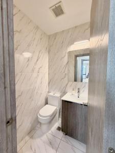 The Gray P 20 - 1BR - Gym - Pool - Coworking