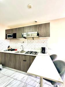 The Gray P 20 - 1BR - Gym - Pool - Coworking