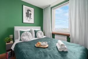 Lumina I 2BR Apart with Parking I Center I City view