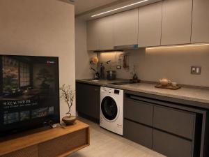 Yeouido Signity Residence 813